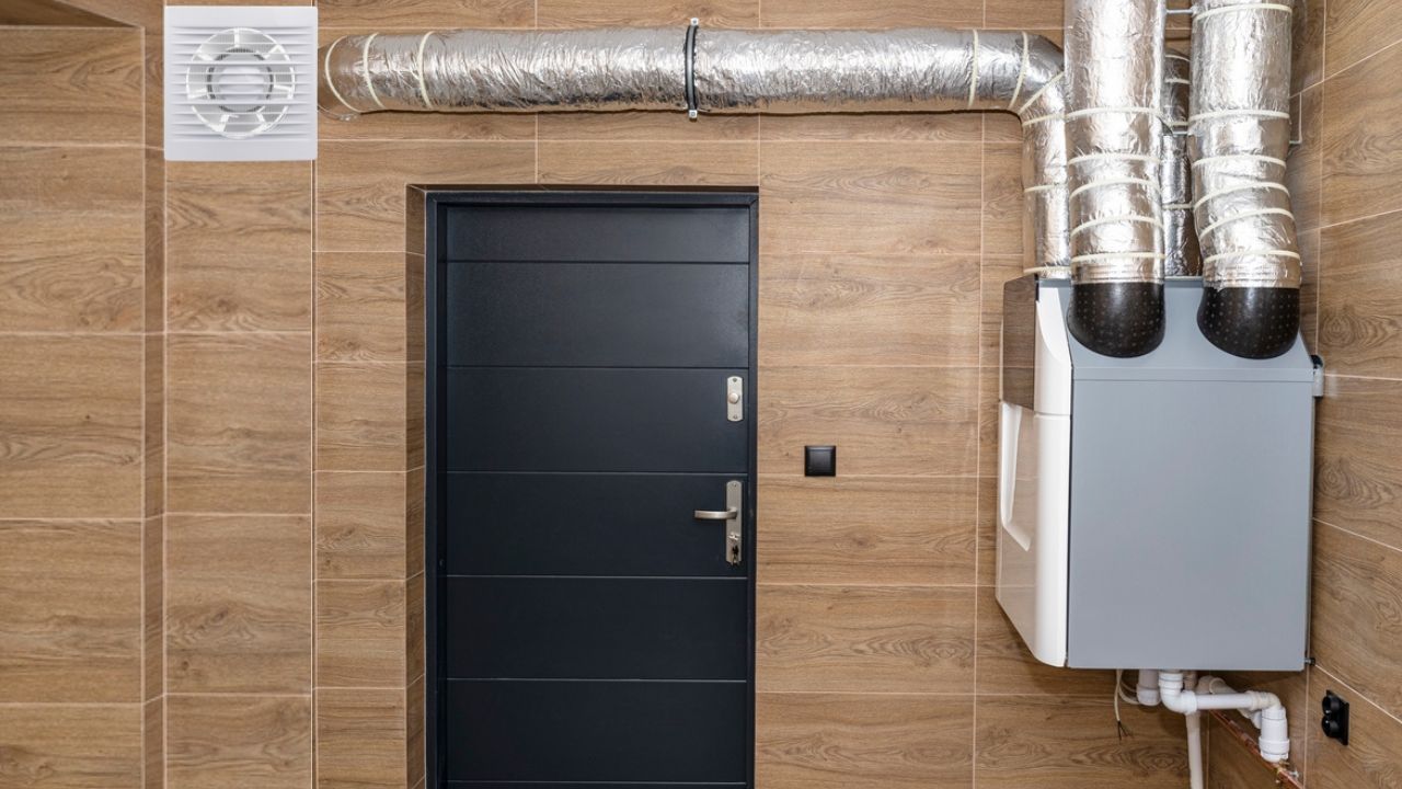 MVHR vs. Traditional Extractor Fans in New Homes